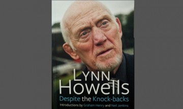 Lynn Howells - Despite the Knock-backs.