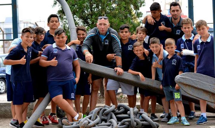 In timpul turneelor de la mare, echipa RC Antonio Jr si-a facut timp sa viziteze Portul Constanta si Muzeul.