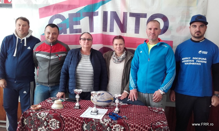 La Marsa a avut loc si un curs de formare arbitrii rugby-tag.