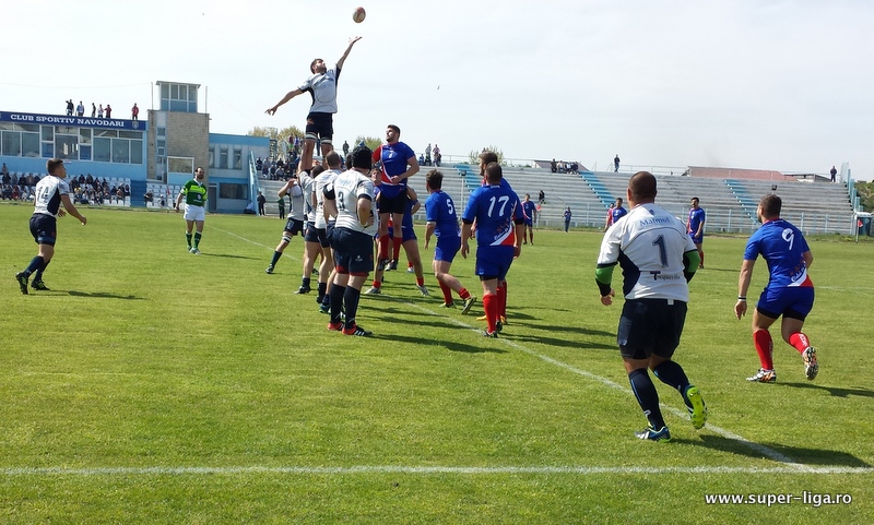 In Divizia Nationala de Seniori se disputa penultima etapa a sezonului 2015.