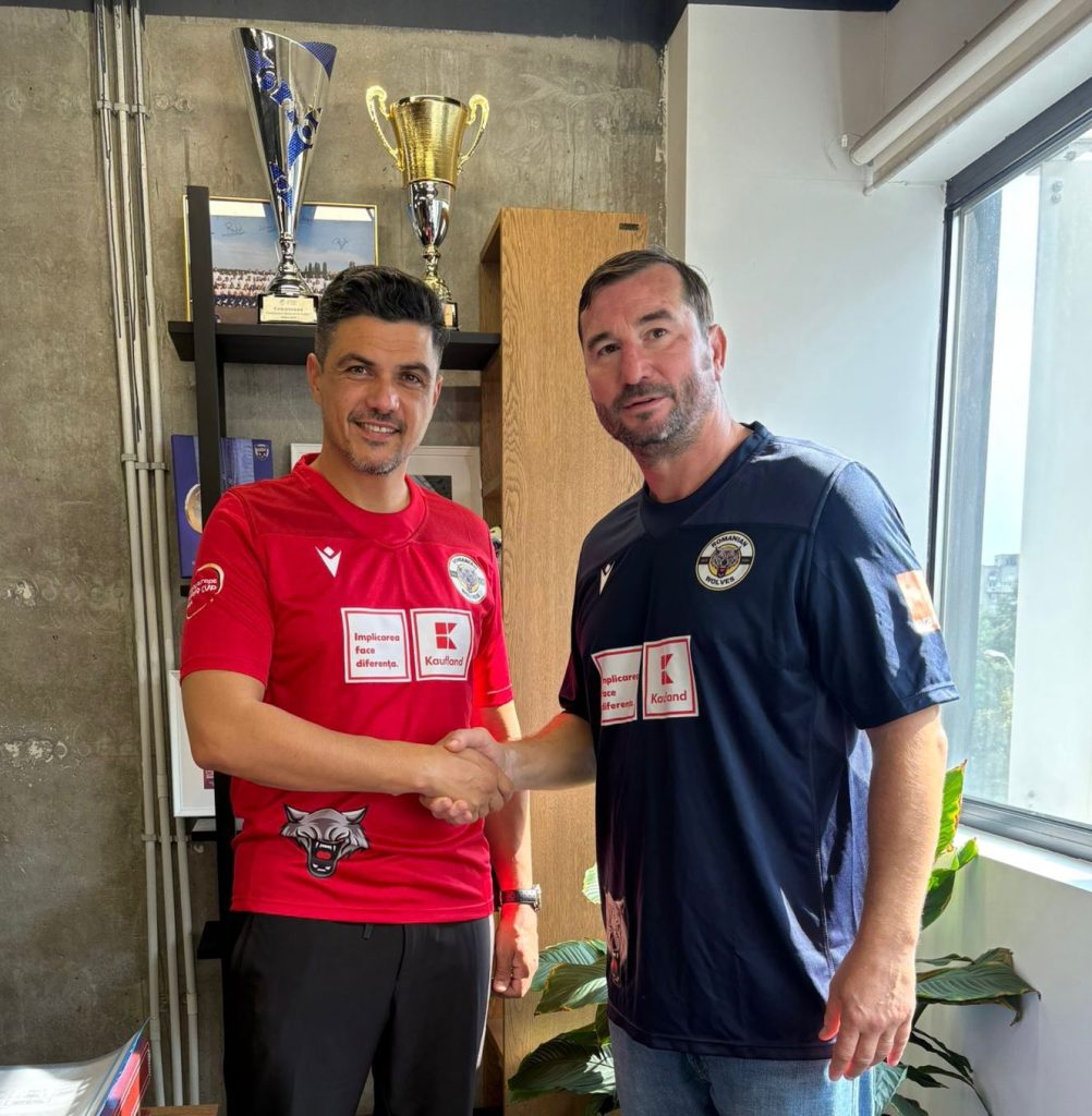 Președintele CS Rapid, Vlad-Alexandru Andronescu și președintele FRR, Alin Petrache.