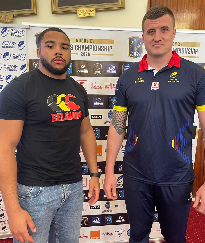 Charlesty Berguet, căpitanul Belgiei și Andrei Mahu, căpitanul României.