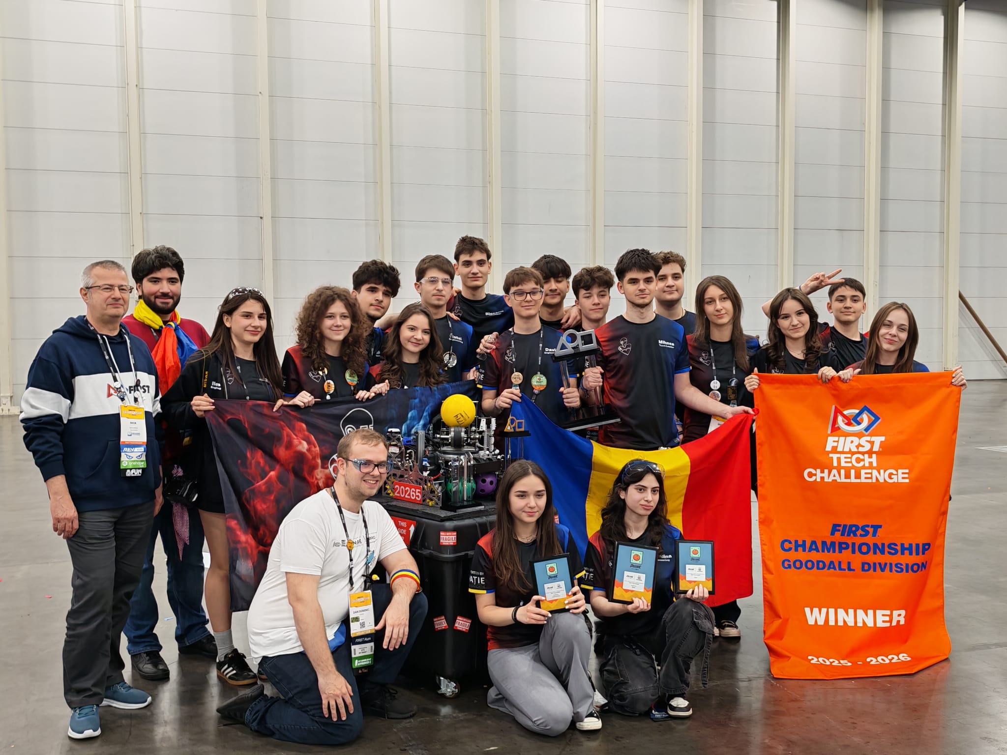 Viața de elev între rugby și școală: Iulian Țuțuianu, vicecampion mondial la robotică și mijlocaș la deschidere la SCM Gloria Buzău, juniori II